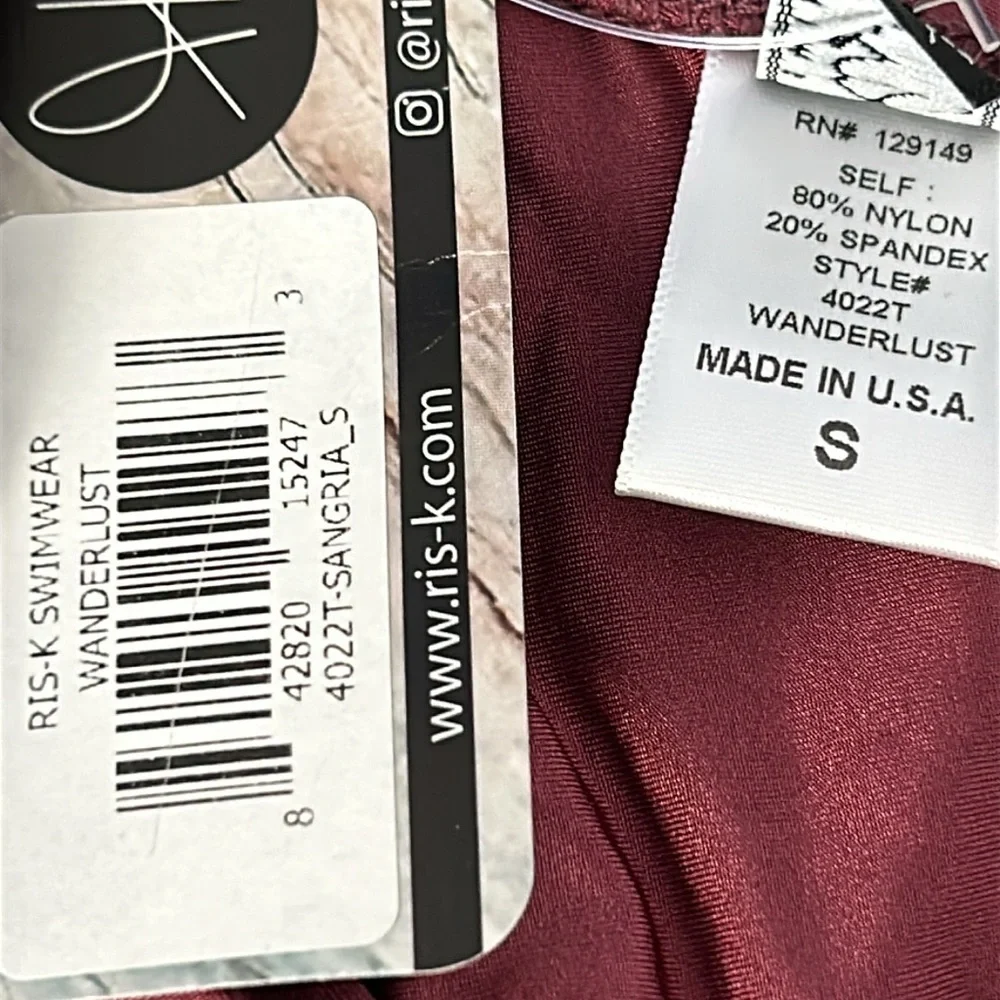 Ris-K Dippin' Daisy's Wanderlust Sangria bikini top size S swim swimsuit